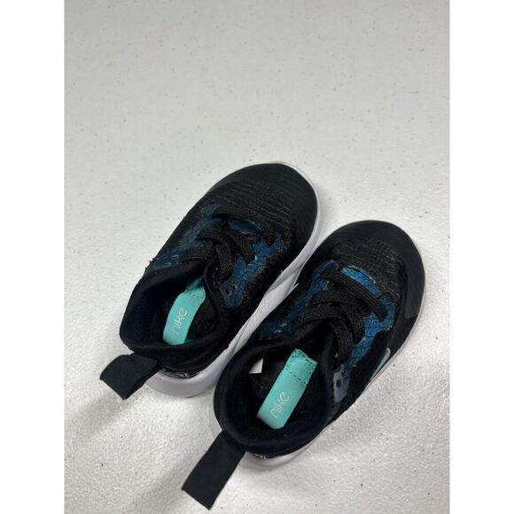 Nike Lucent Toddler Black Blue Sneaker Toddler Size 4C - Picture 5 of 6